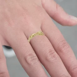 Anillo Letras Ama Plata Dorada*Eguzkilore Best