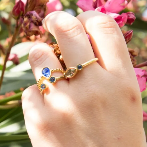 Anillo Plata Dorada Navette y Zafiros*Eguzkilore Outlet