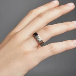 Anillo Titanio con 4 s Personalizable*Eguzkilore Outlet