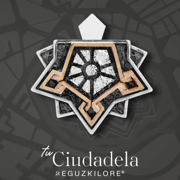 Colgante Ciudadela de Plata con láminas de Oro*Eguzkilore Sale